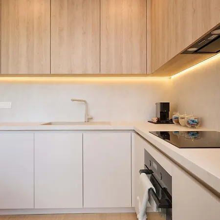 Bright Design - Ac & Close To Centre Apartament Trnawa